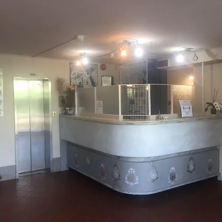 Astoria 3*