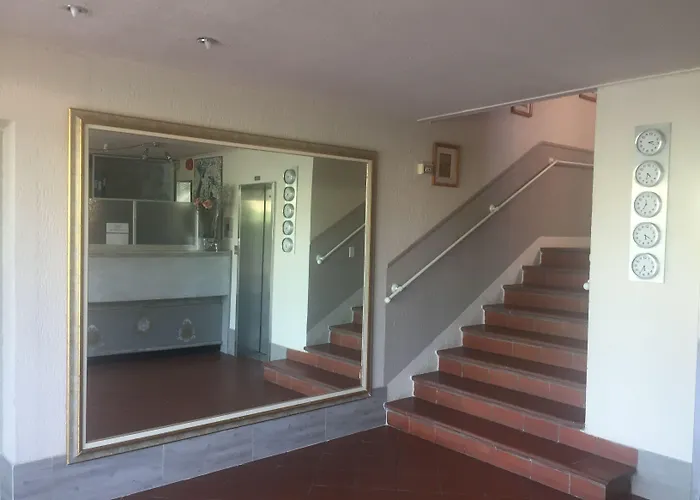 Astoria Hotel 3*