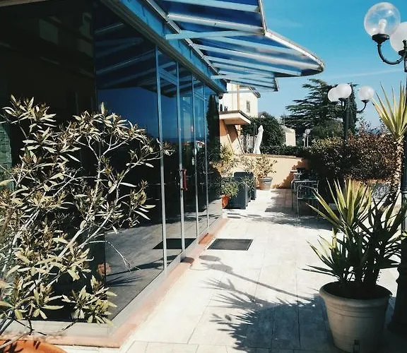 Astoria 3*