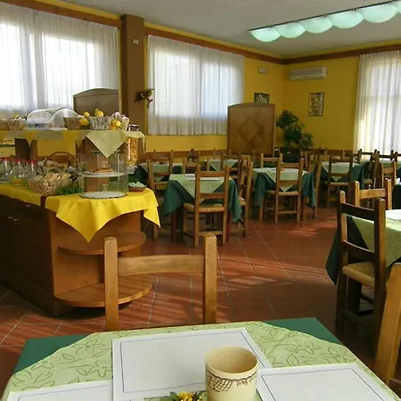 Astoria 3* Алтопасчио