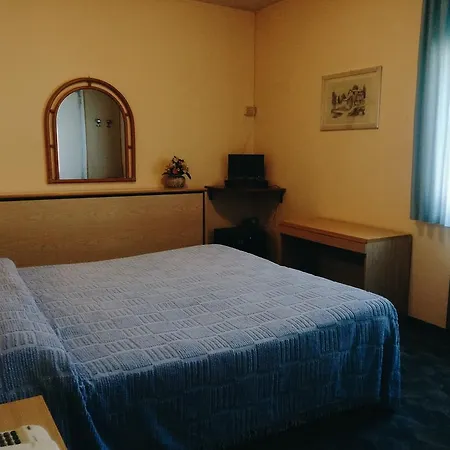 Astoria 3*