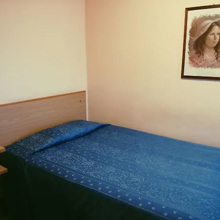 Astoria Hotel 3*