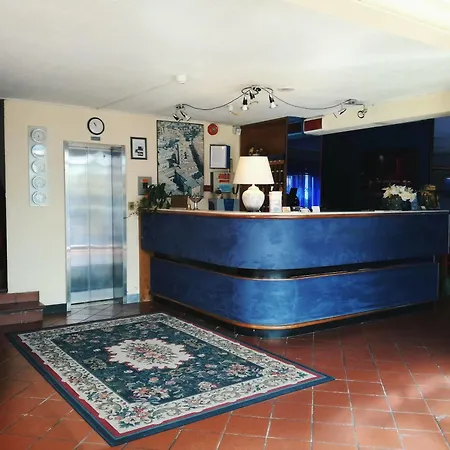Astoria 3* Алтопасчио